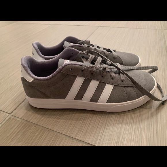 Adidas sneakers - Picture 1 of 2